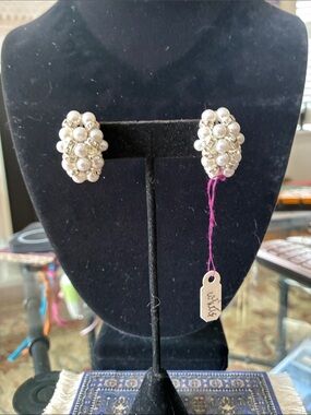 Cluster Pearl and Rhinestone Clip-On Earrings - Pearl White